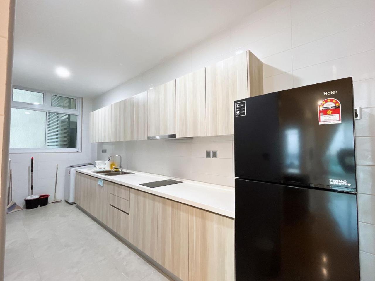 Paragon Suite Homestay by Antlerzone