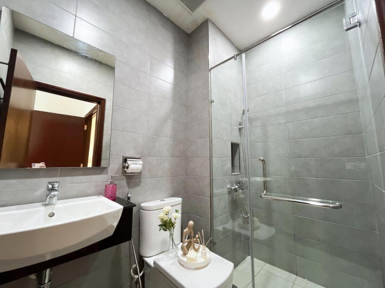 Paragon Suite Homestay by Antlerzone