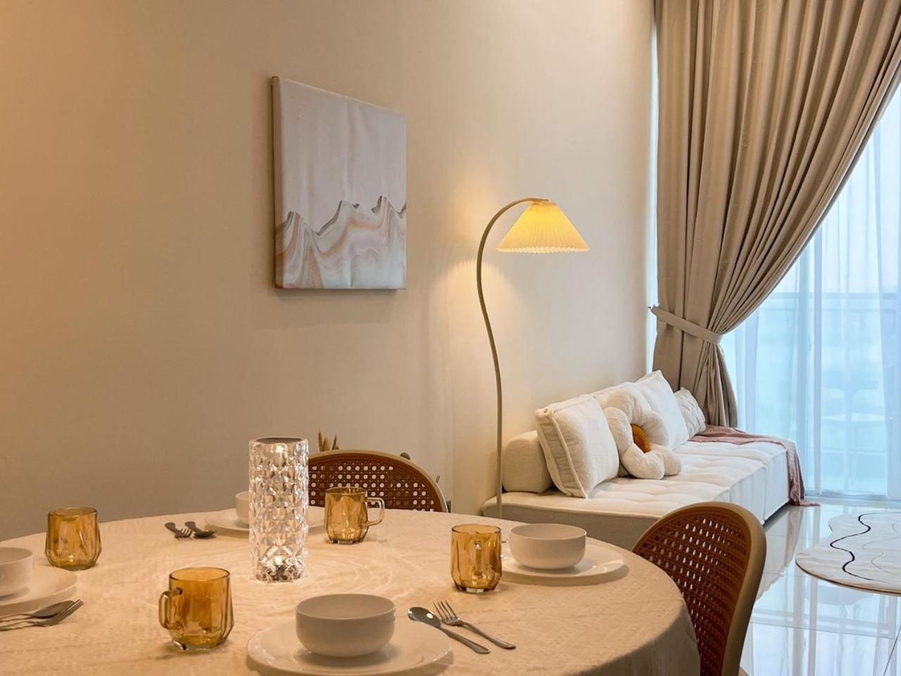 Paragon Suite Homestay by Antlerzone
