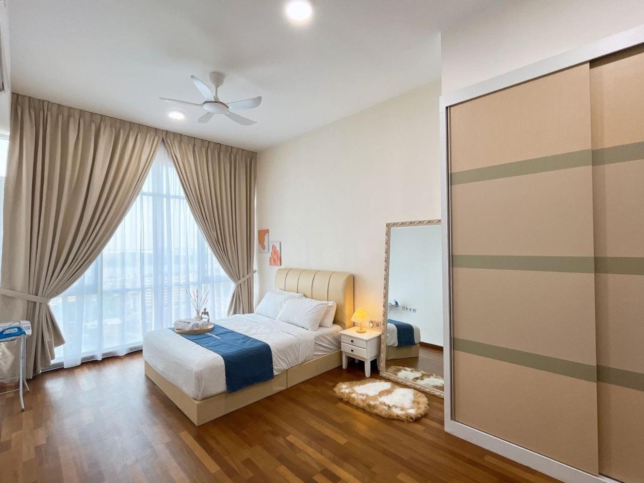 Paragon Suite Homestay by Antlerzone