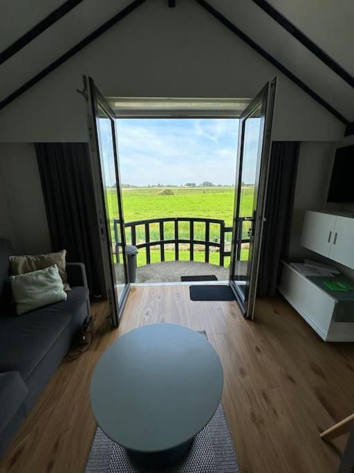 Appartement met prachtig polderzicht 1st floor