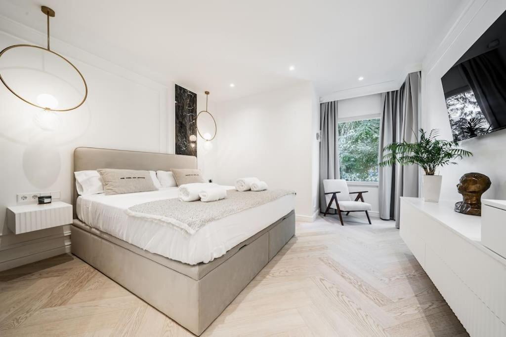 Luxury apartment in Puerto Banus La Alcazaba
