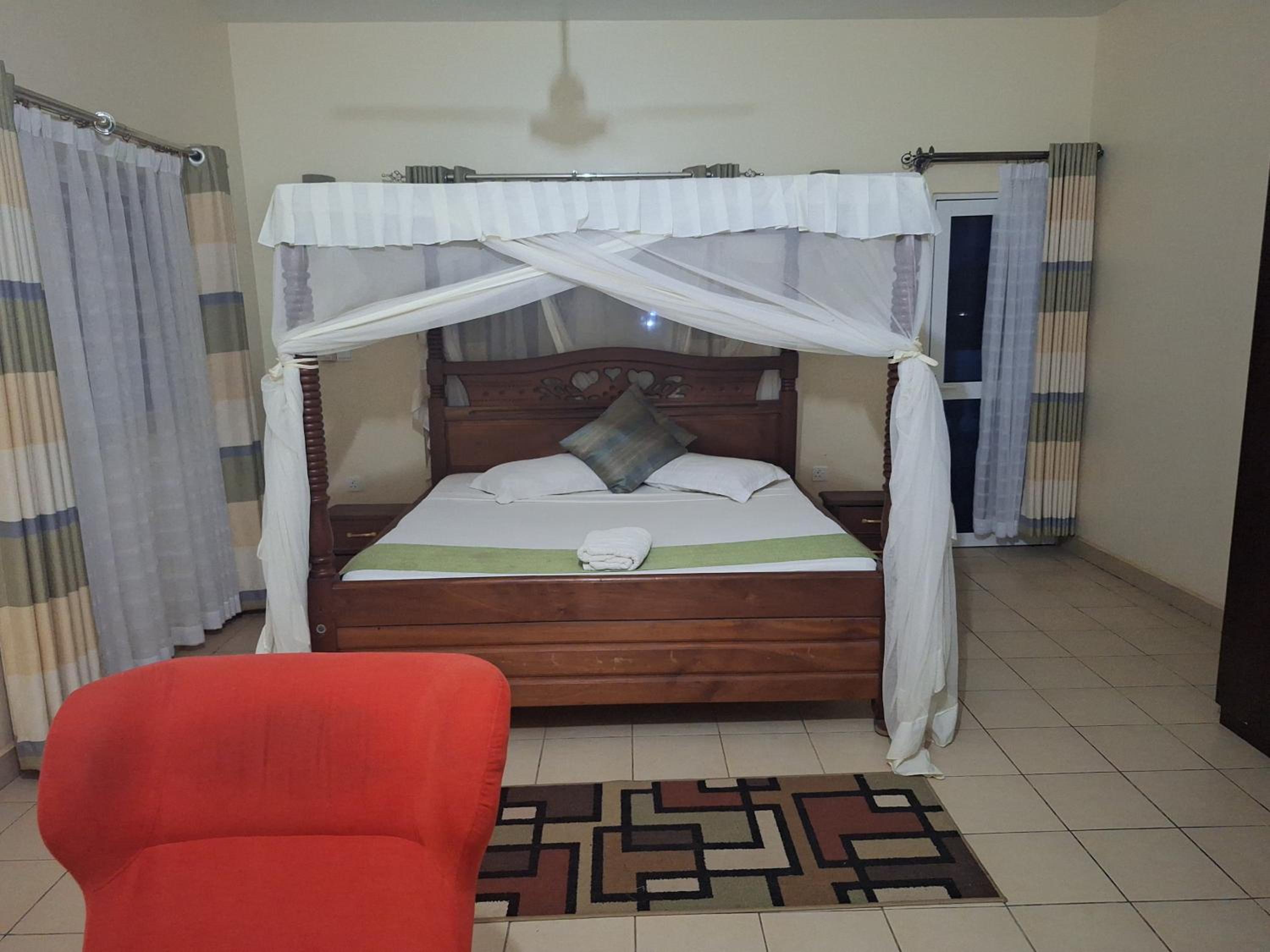 HomeAway_Luxurious Malindi view 3