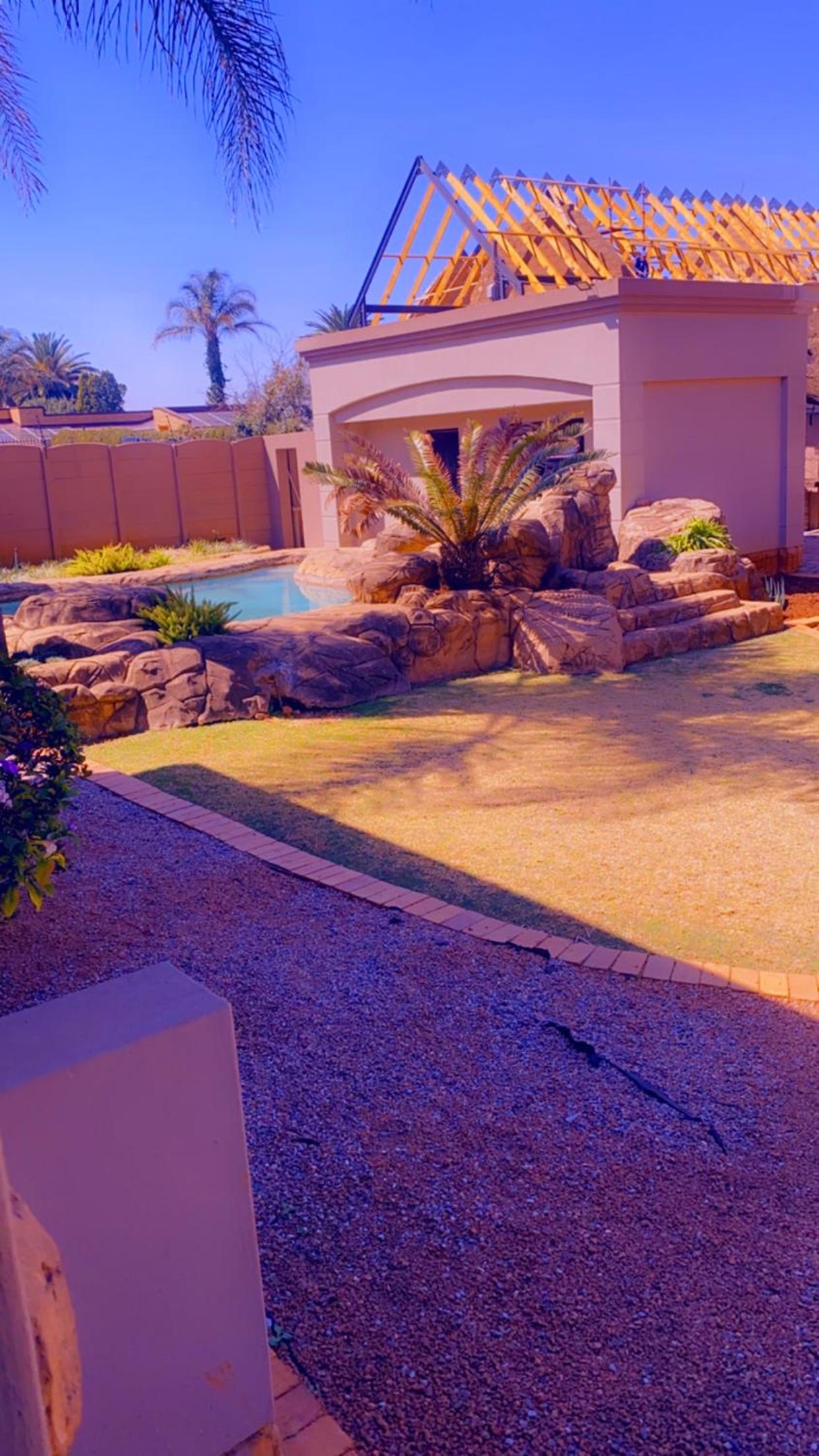 OR Tambo Airport Mansion ,Self Catering Holiday Home