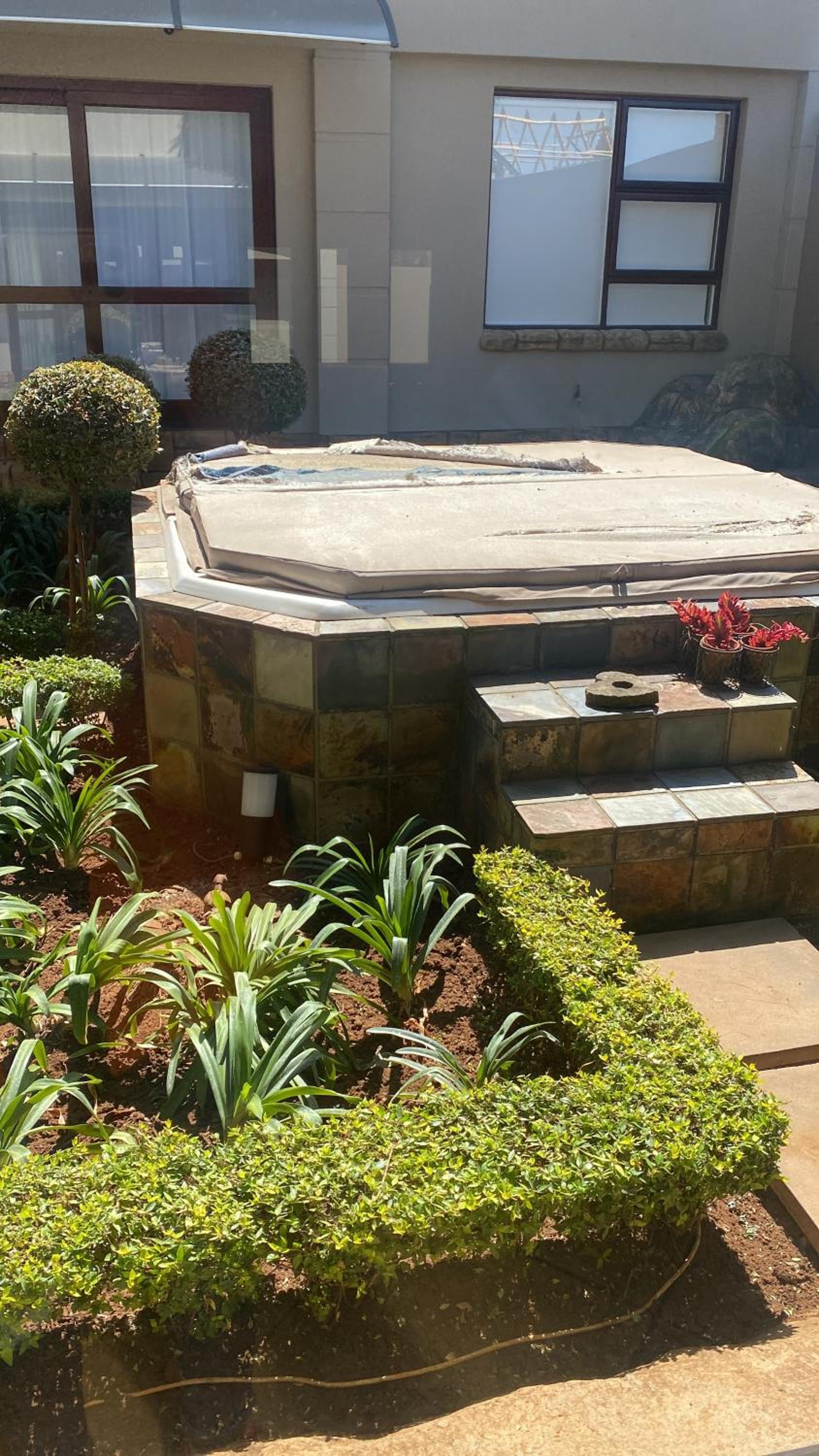 OR Tambo Airport Mansion ,Self Catering Holiday Home
