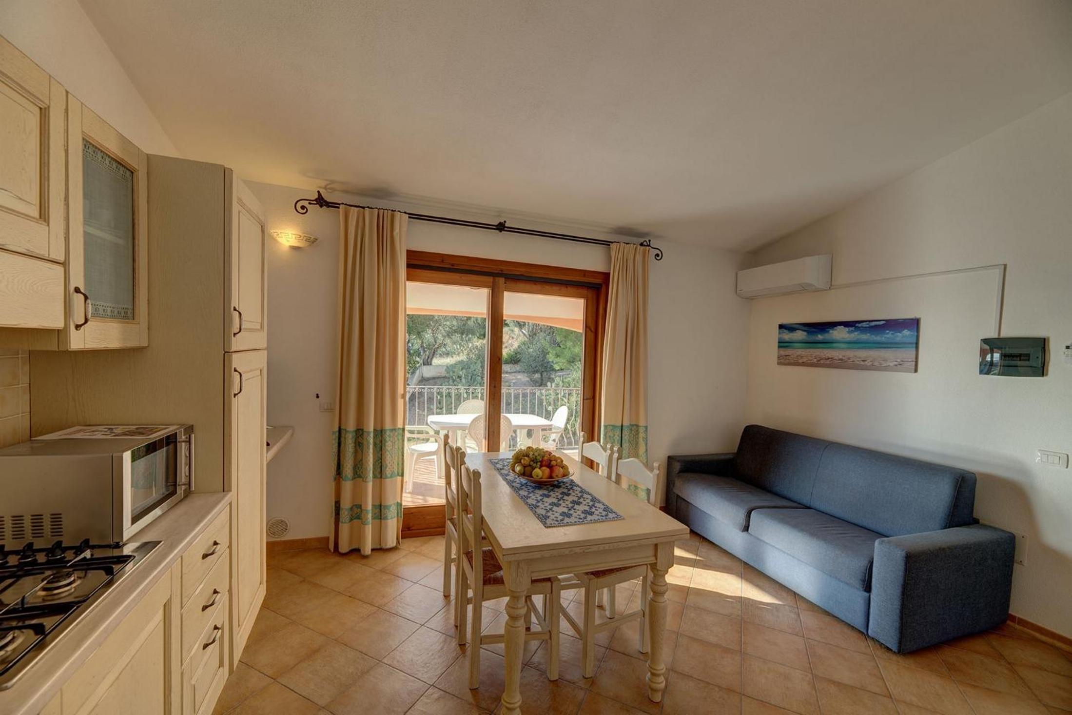 Fantastic Residenza Badus 1 BedRoomApart sleeps 4 plus possible child bed No0815