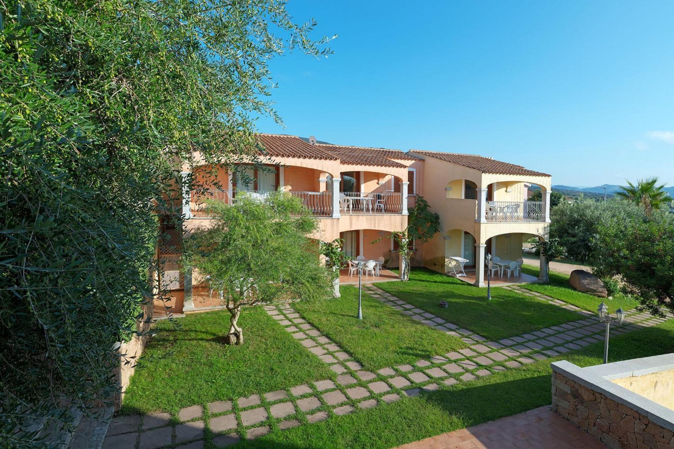 The Fantastic Residenza Badus Studio sleeps 2 num0829 view 2