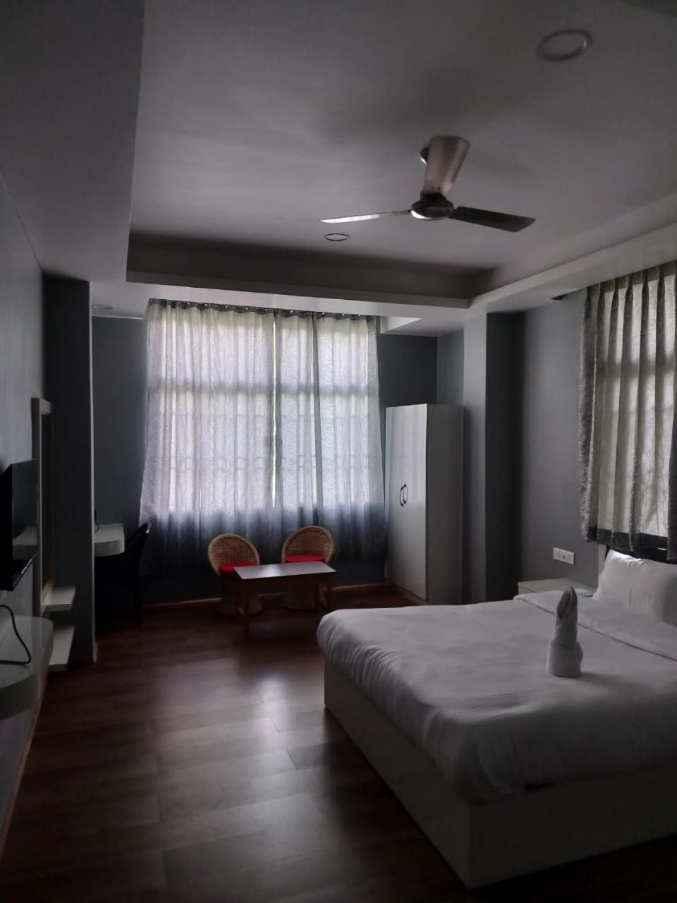 Photo 8