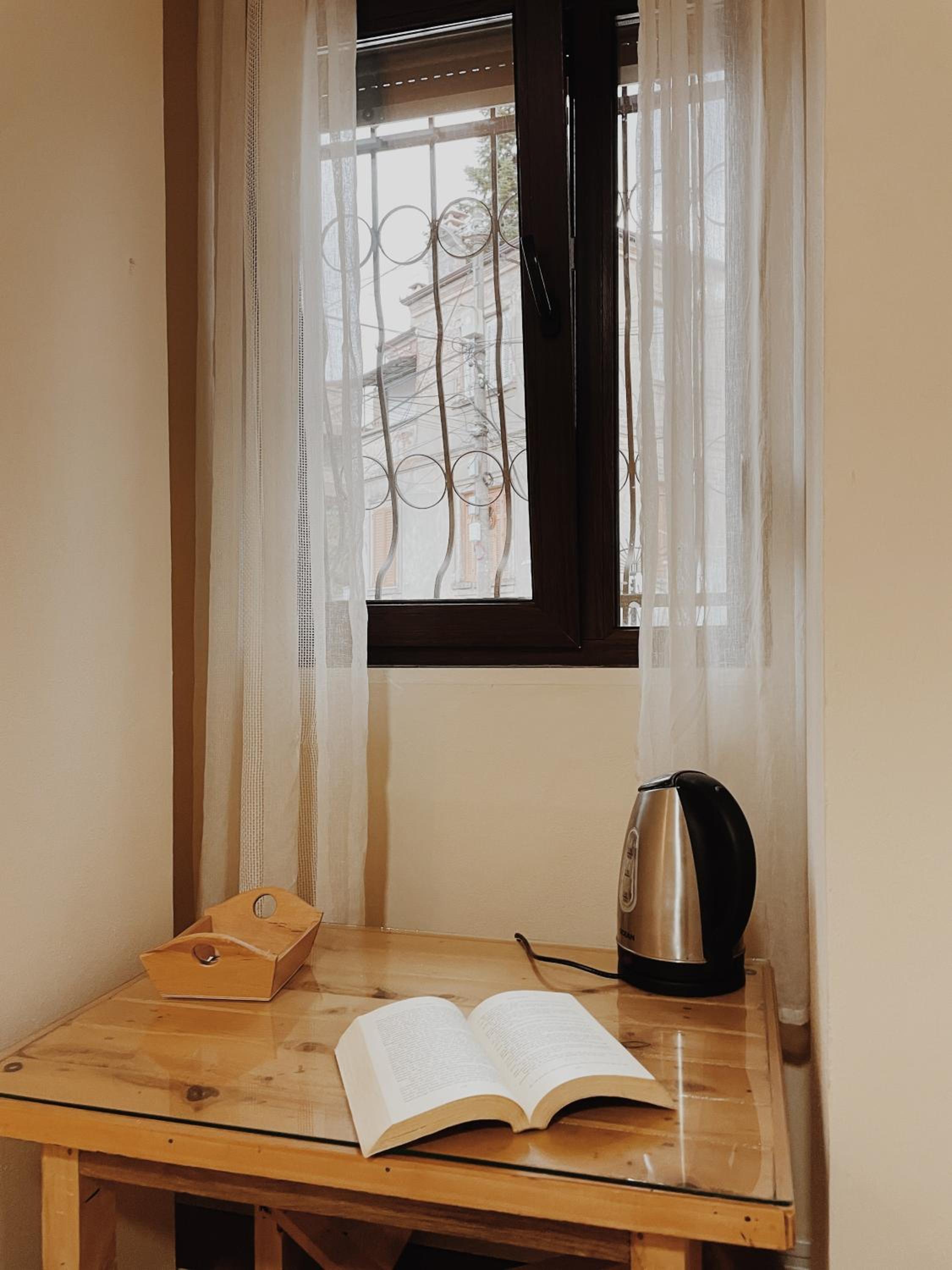 At Pikotiko's - Korca City Rooms for Rent