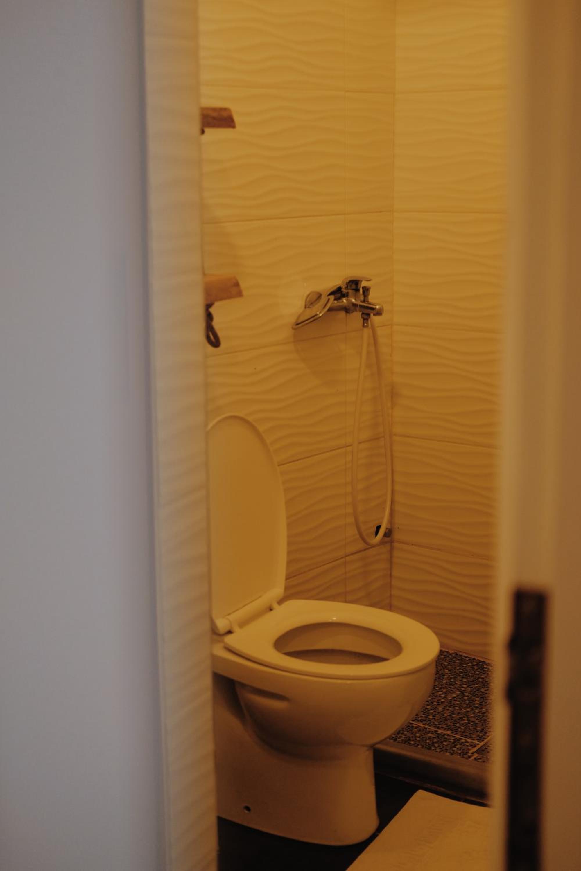 At Pikotiko's - Korca City Rooms for Rent