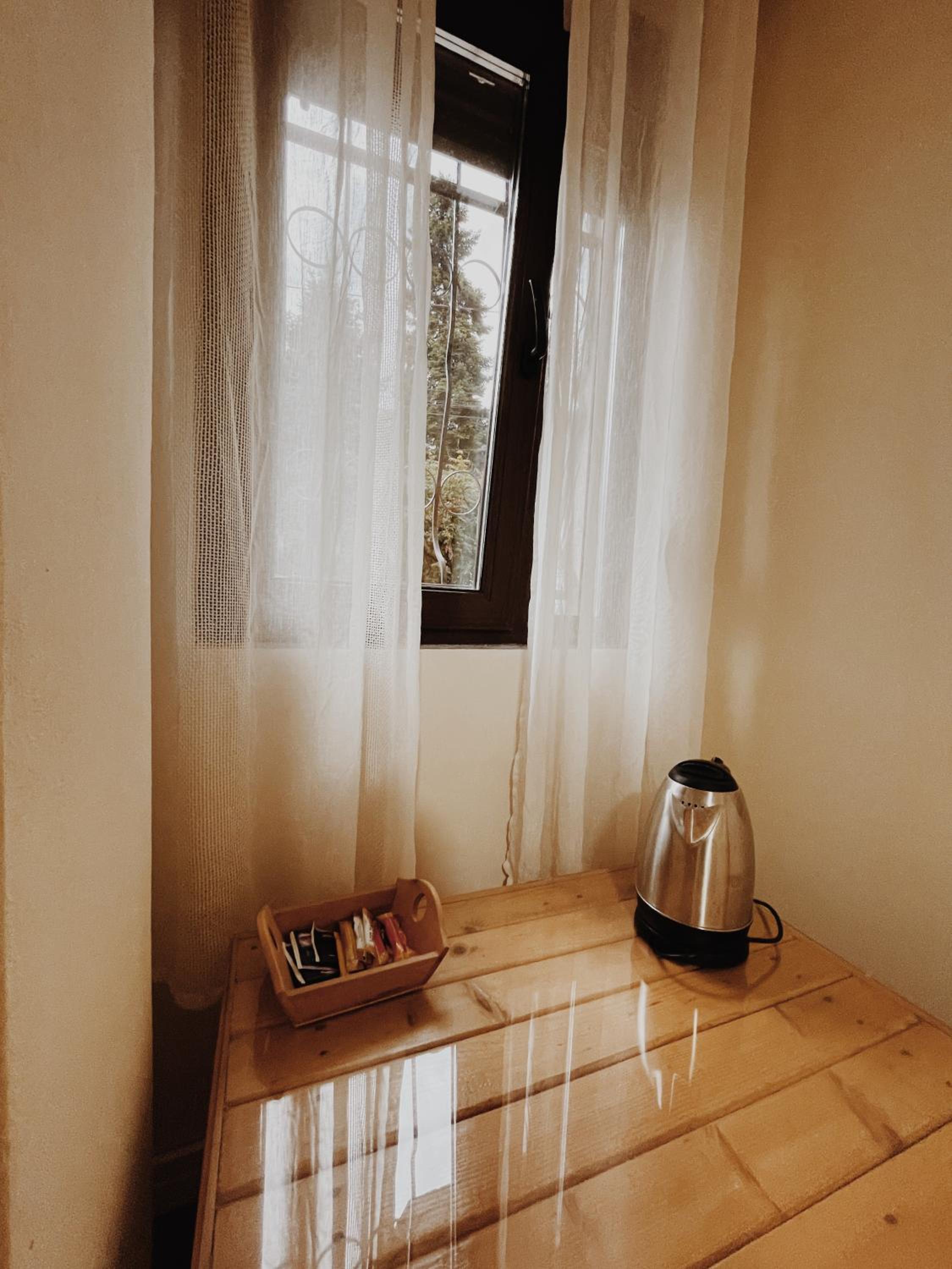 At Pikotiko's - Korca City Rooms for Rent