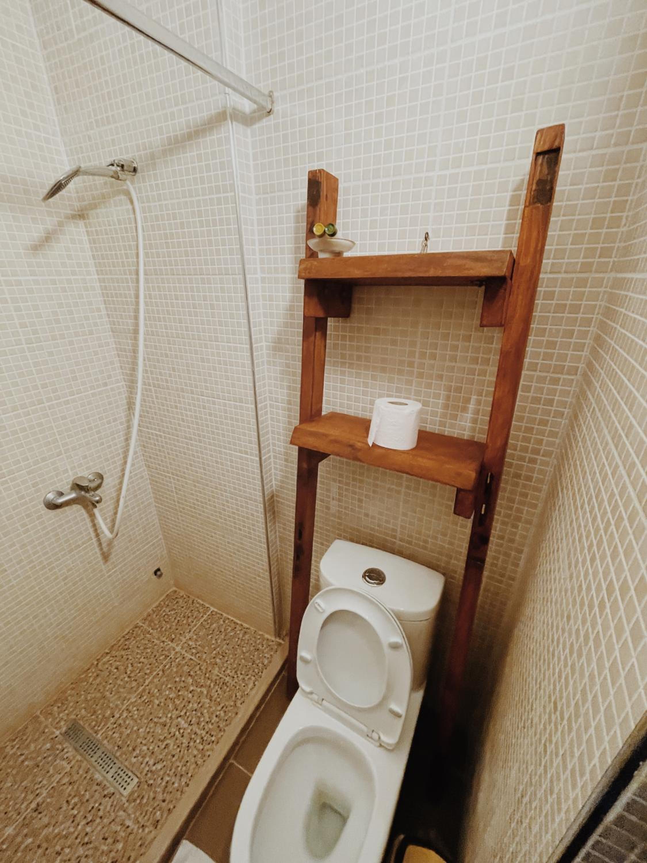 At Pikotiko's - Korca City Rooms for Rent