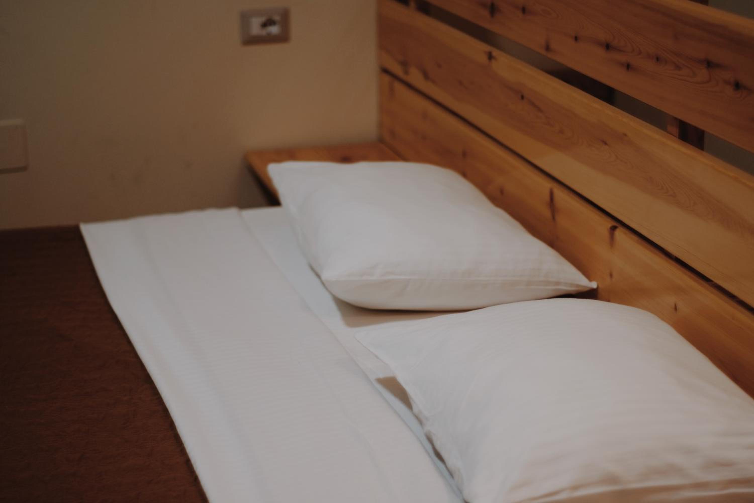 At Pikotiko's - Korca City Rooms for Rent