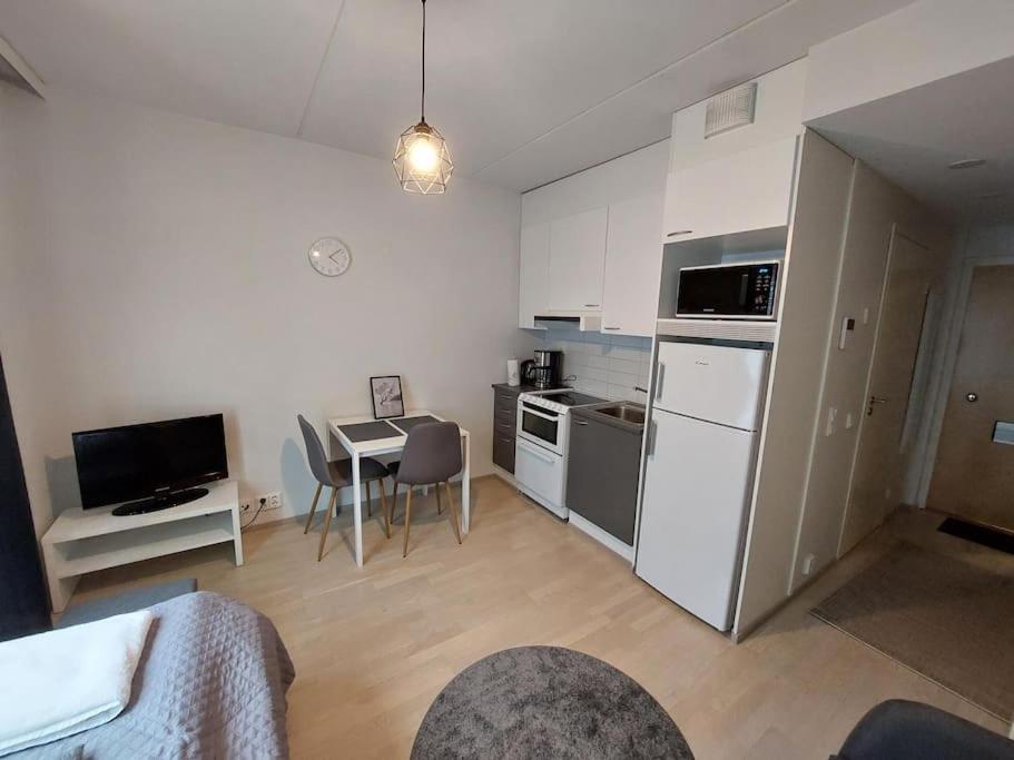 Best location studio in town right next to the train station and free parking Kotimaailma Apartments view 2