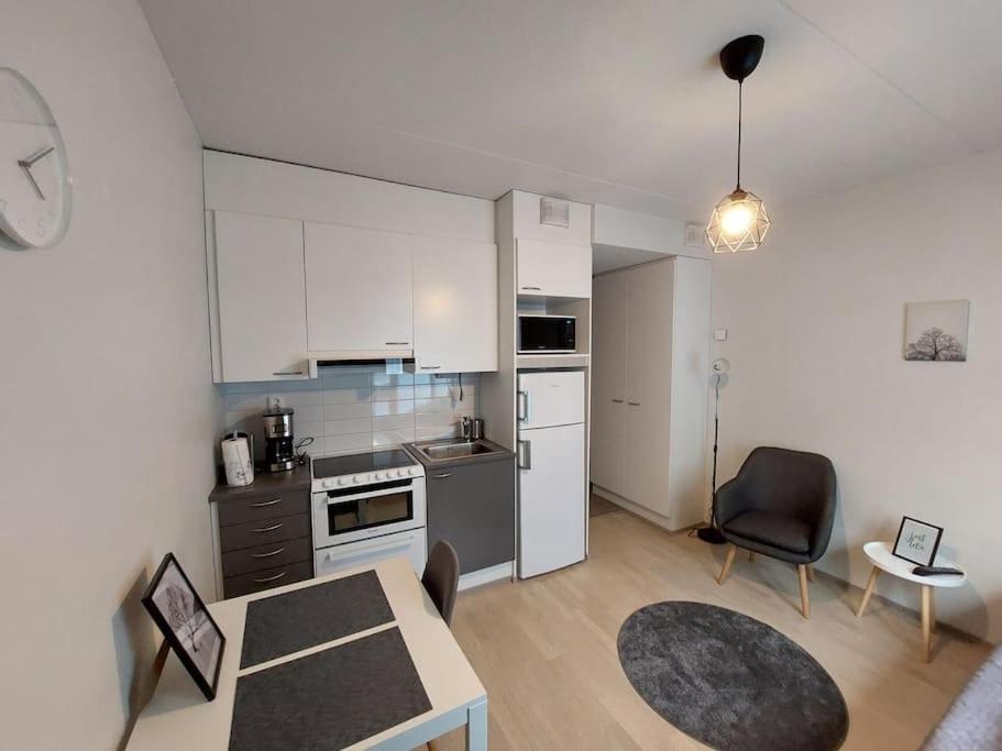 Best location studio in town right next to the train station and free parking Kotimaailma Apartments view 4
