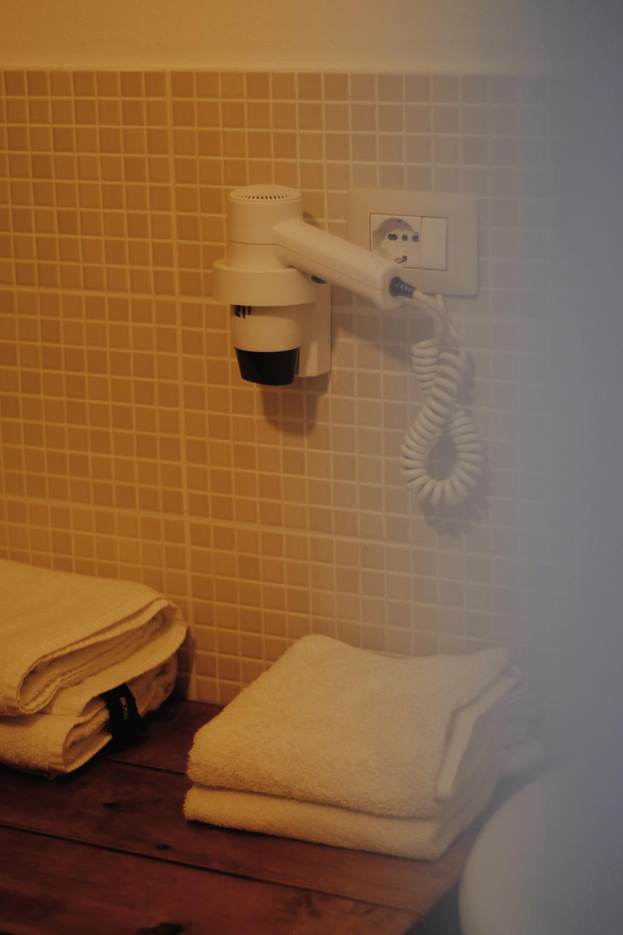 At Pikotiko's - Korca City Rooms for Rent