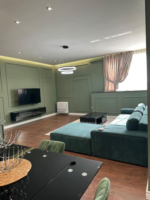 Green Apartment