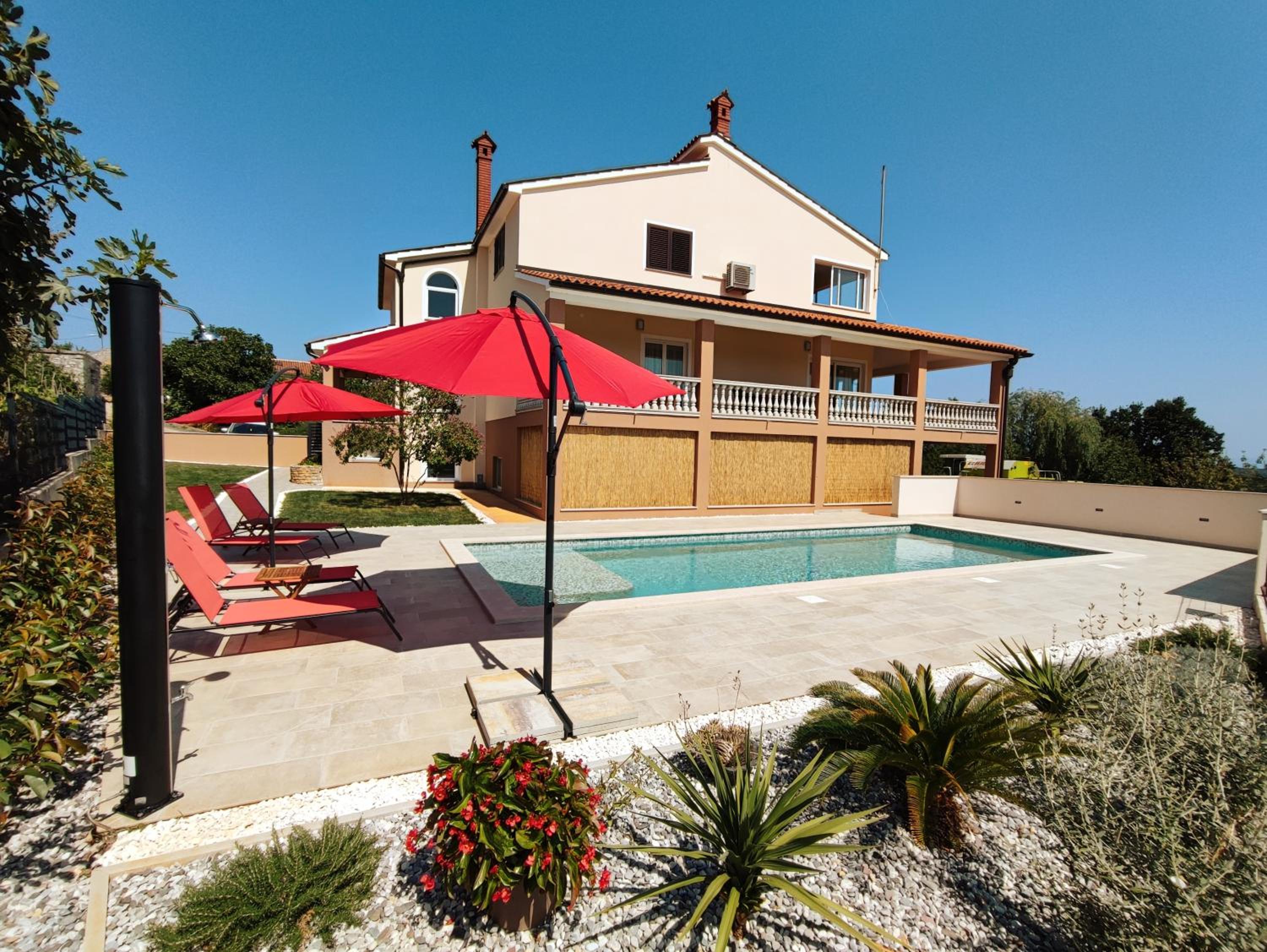 Apartment Valtura
