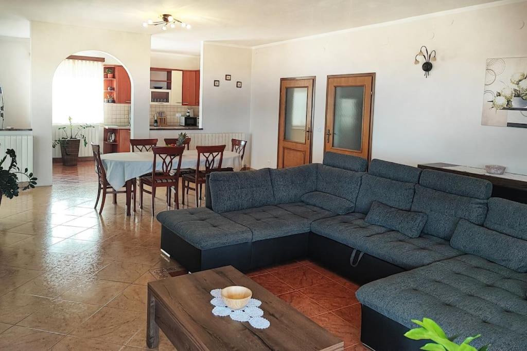 Apartment Valtura