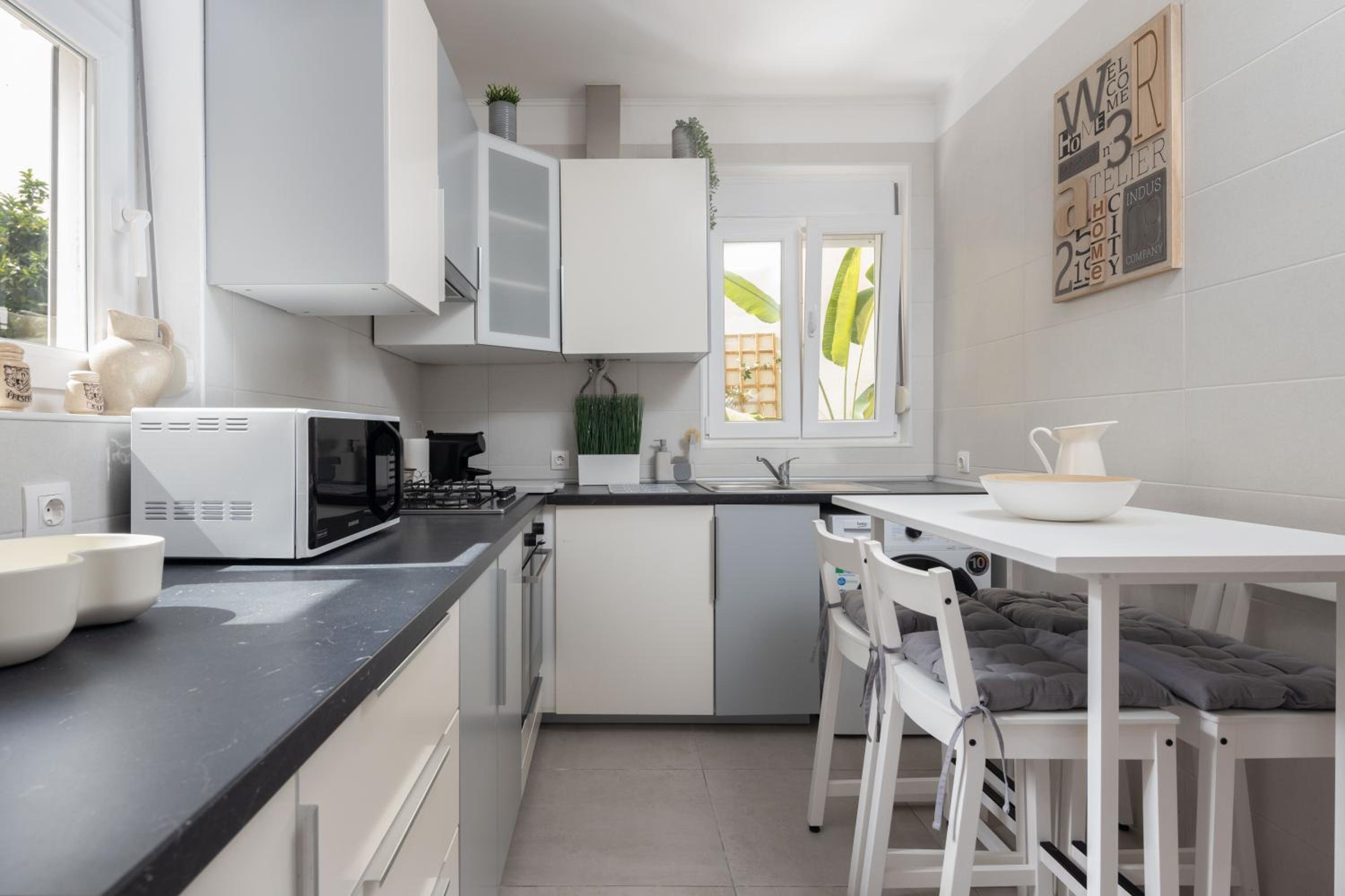 Serene 2BDR Apartment W/ Patio by LovelyStay view 2