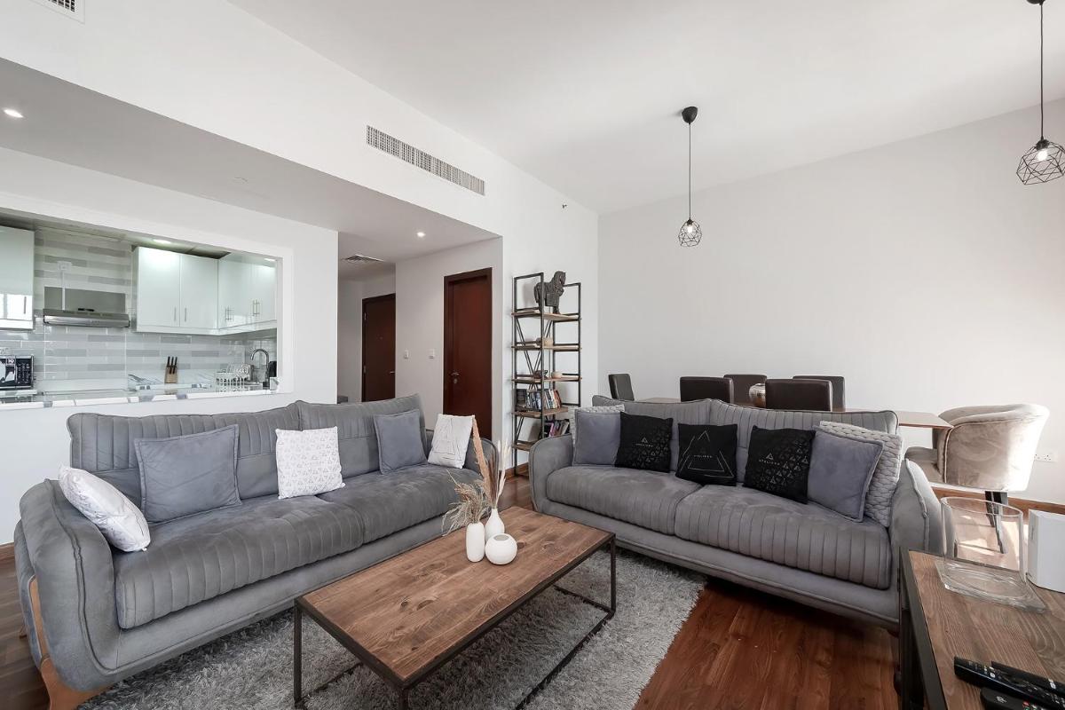 Luxury 2BR at Rimal 3