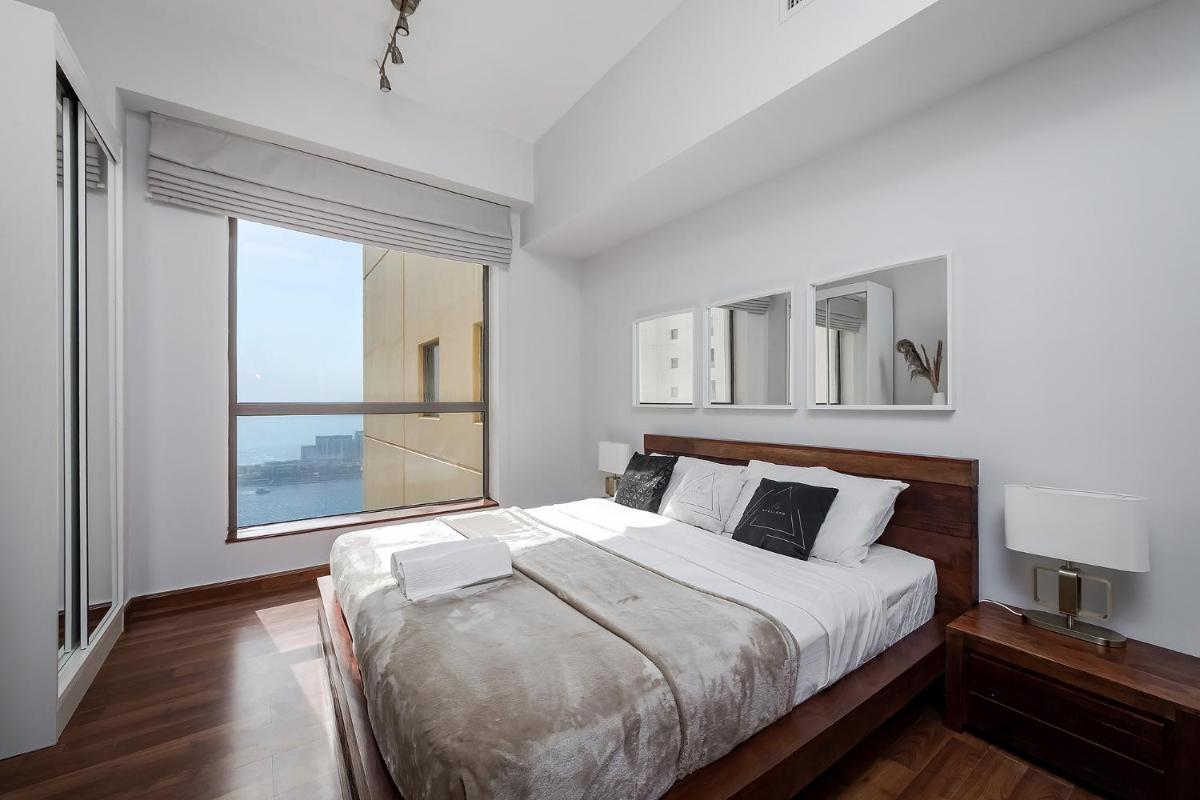 Luxury 2BR at Rimal 3