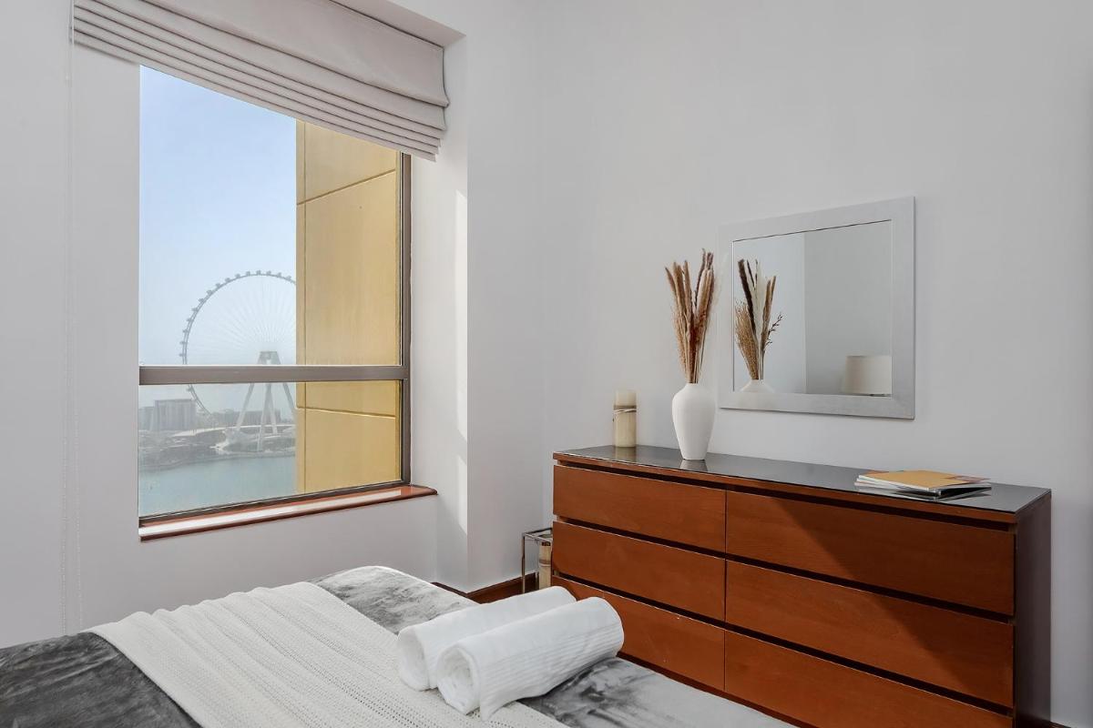 Luxury 2BR at Rimal 3