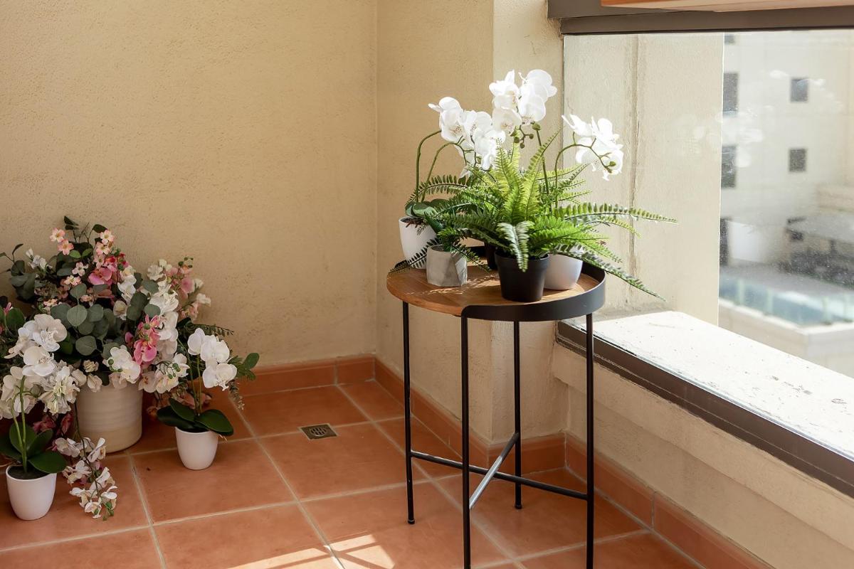 Luxury 2BR at Rimal 3