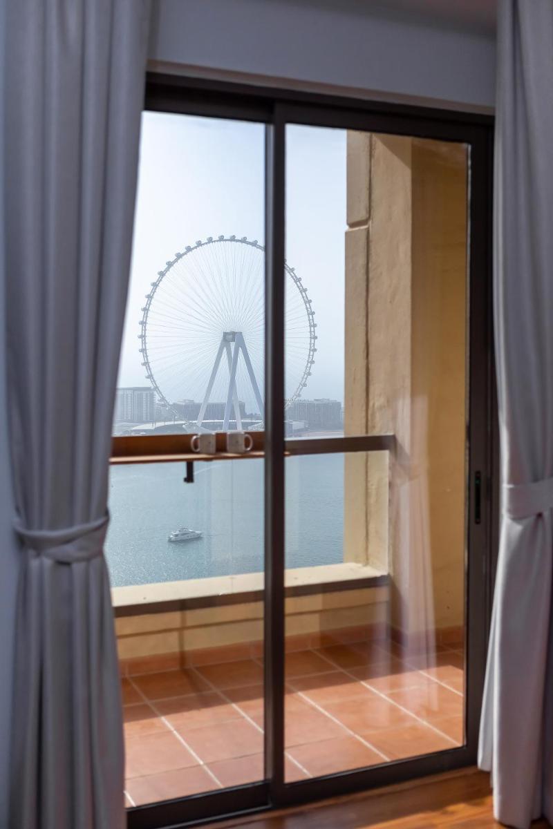 Luxury 2BR at Rimal 3