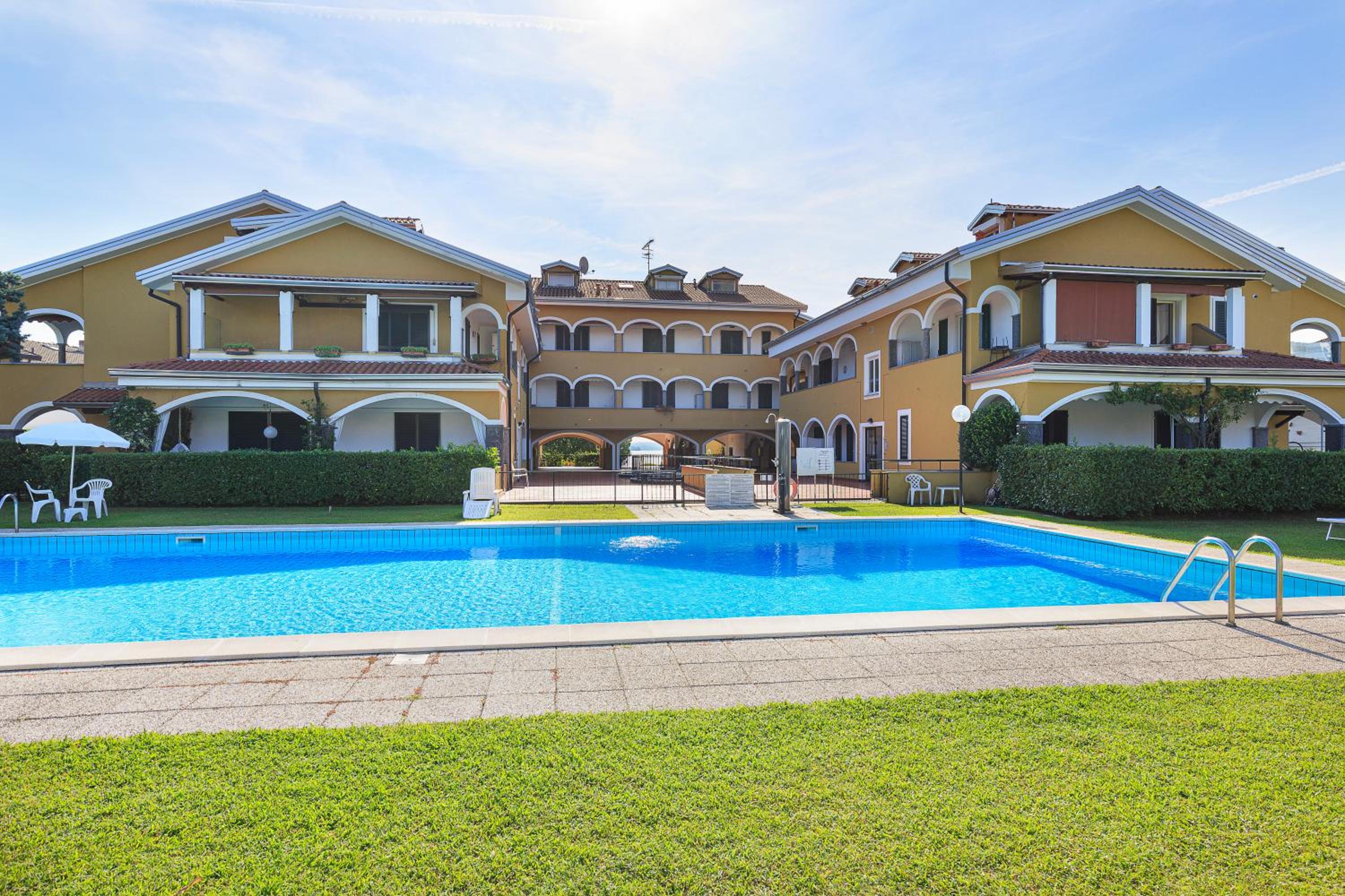 Aquarama - By Impero House view 2