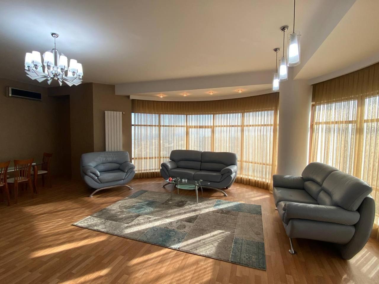 Modern City Center Apartments view 2