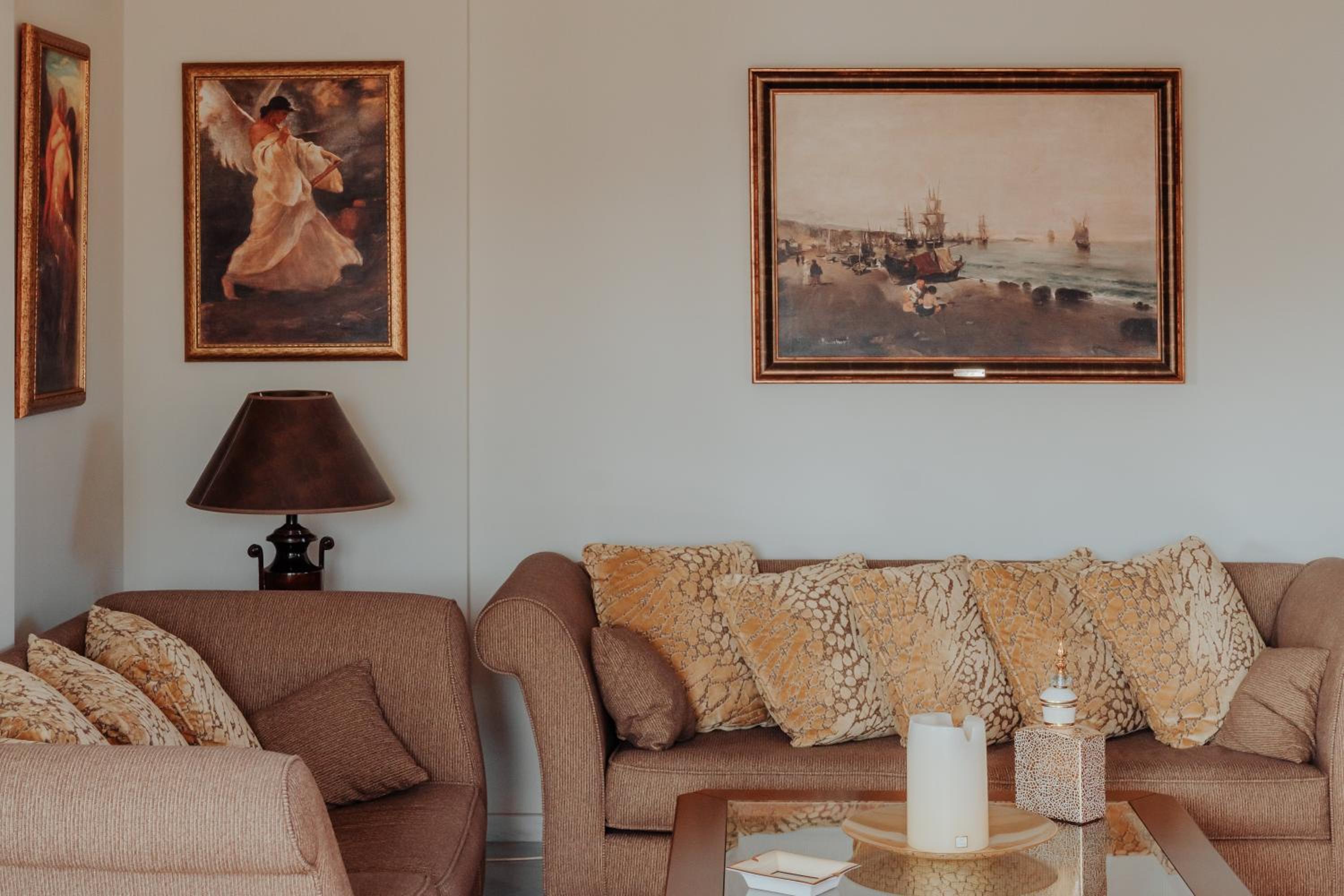 Ponte Suites