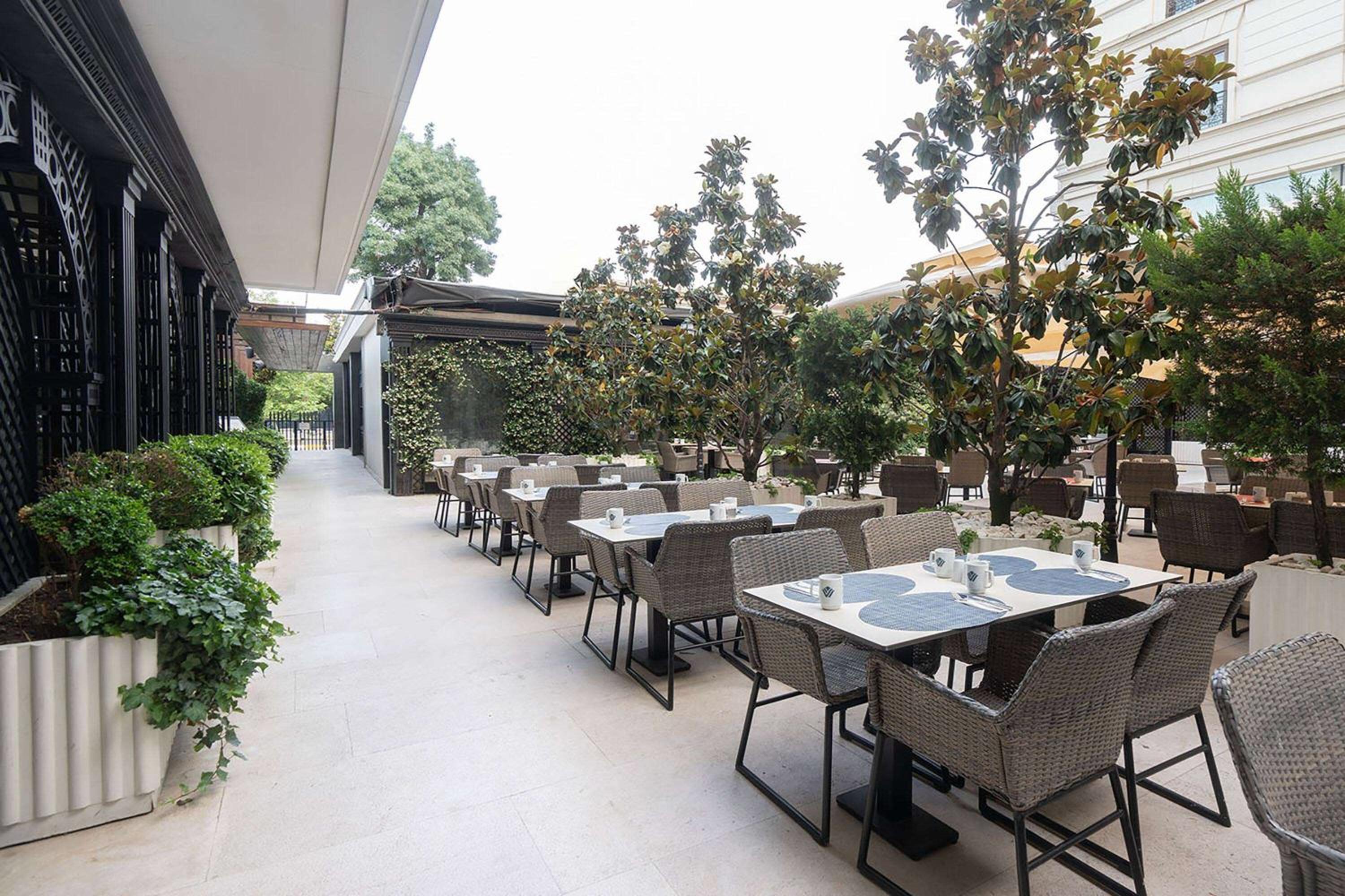 Wyndham Grand Istanbul Kalamış Marina Hotel - Image 12