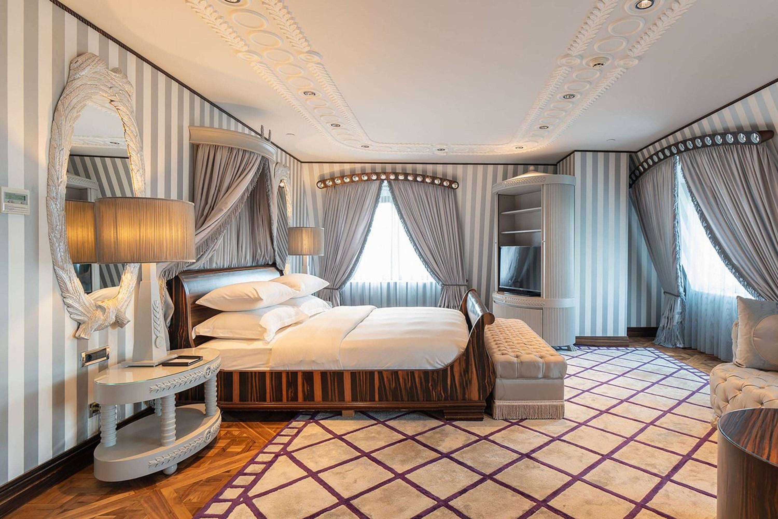 Wyndham Grand Istanbul Kalamış Marina Hotel - Image 28