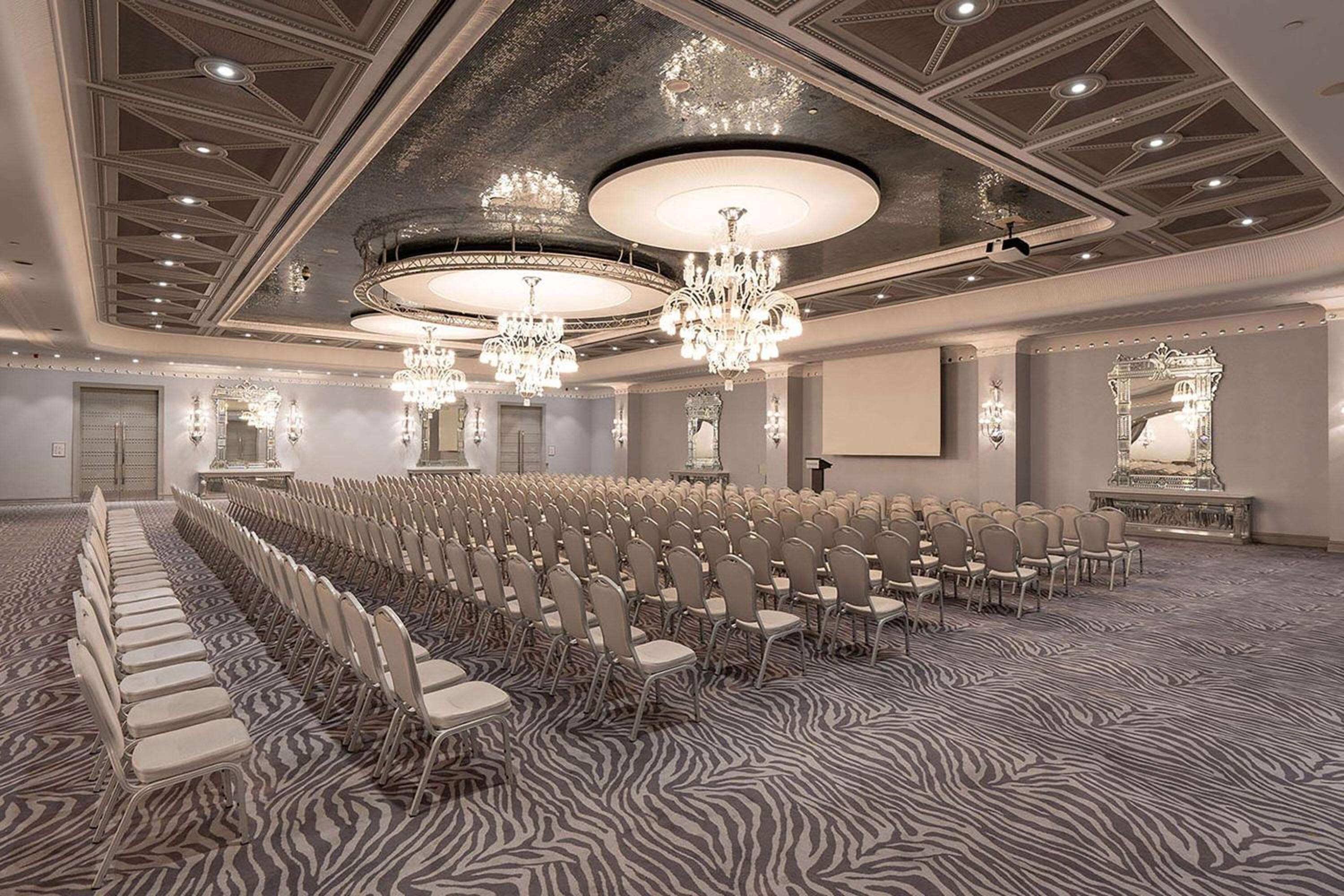 Wyndham Grand Istanbul Kalamış Marina Hotel - Image 44