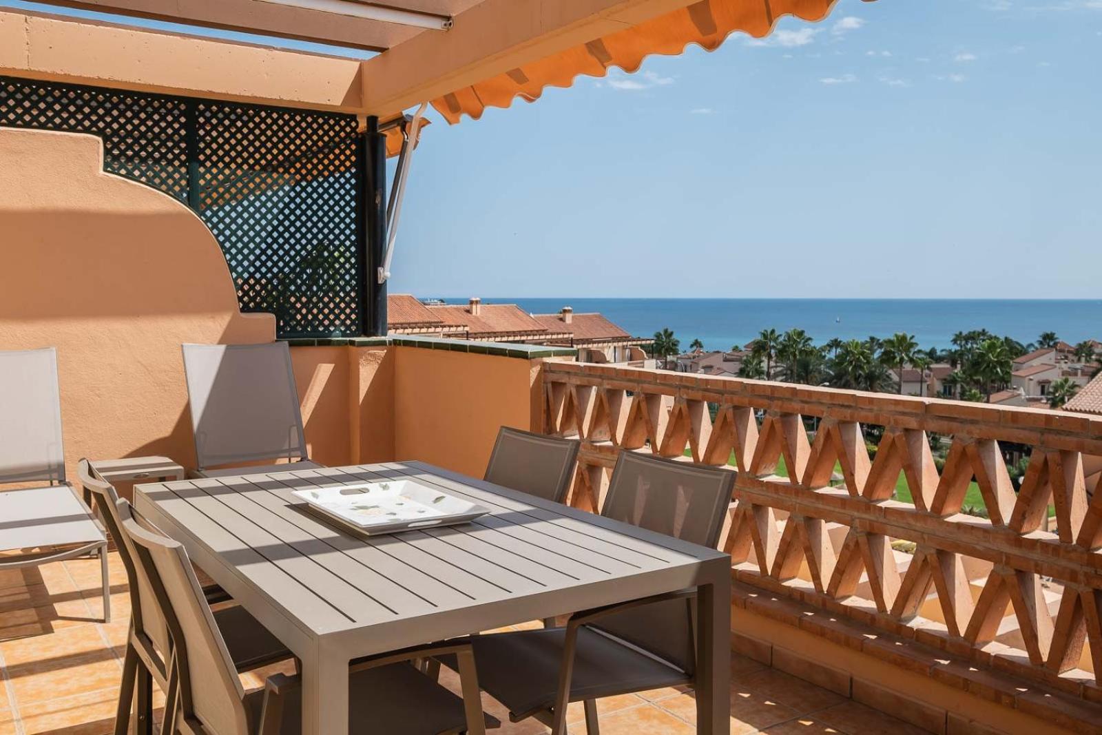 Alta Lomas Sea Heights by Alfresco Stays