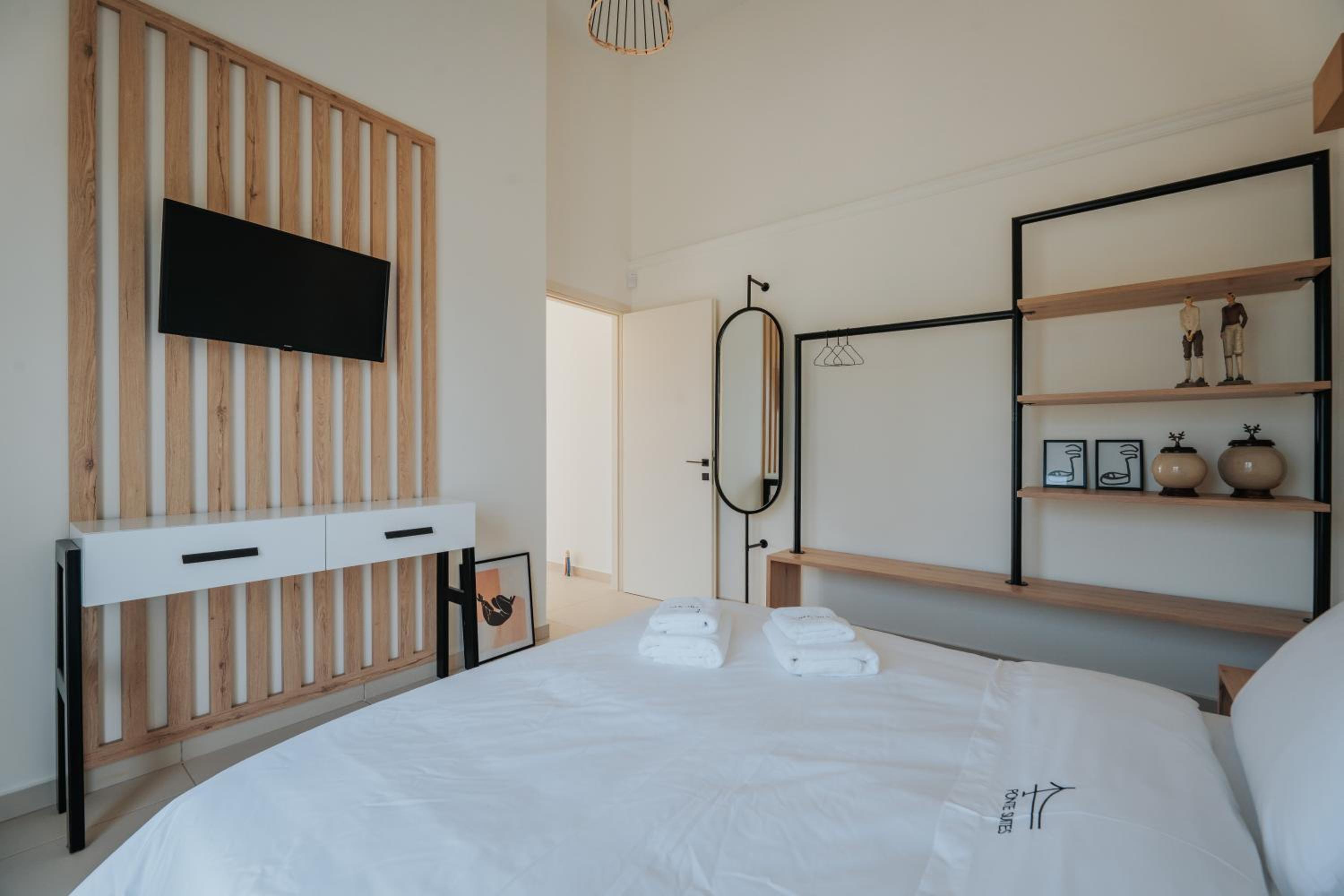 Ponte Suites