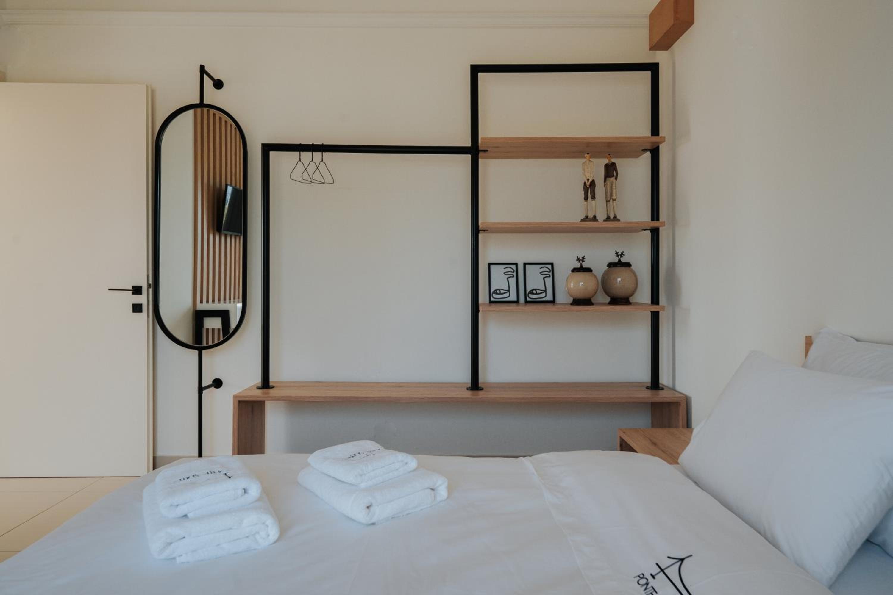 Ponte Suites