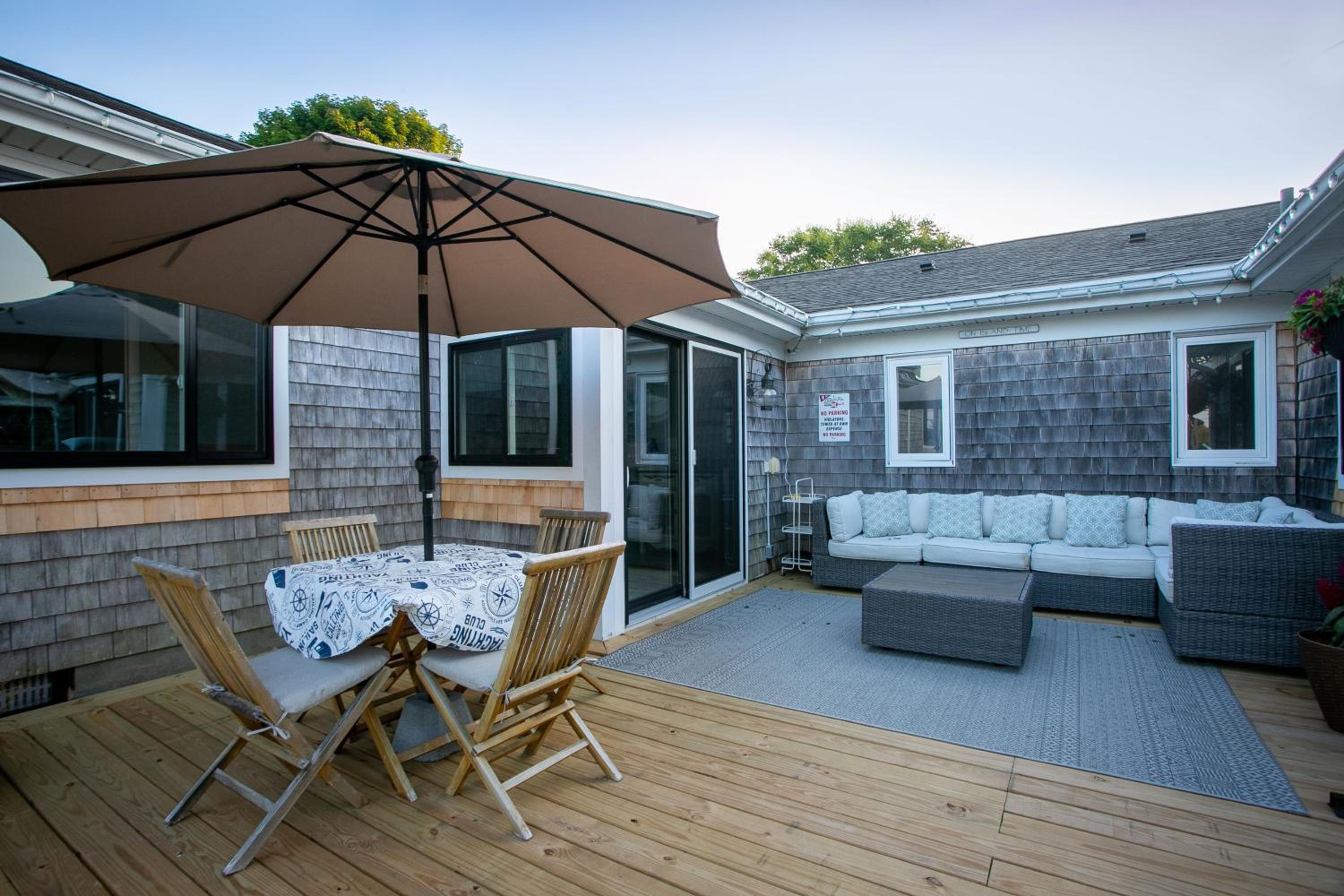 Mashnee Beach House by Rock Properties view 3