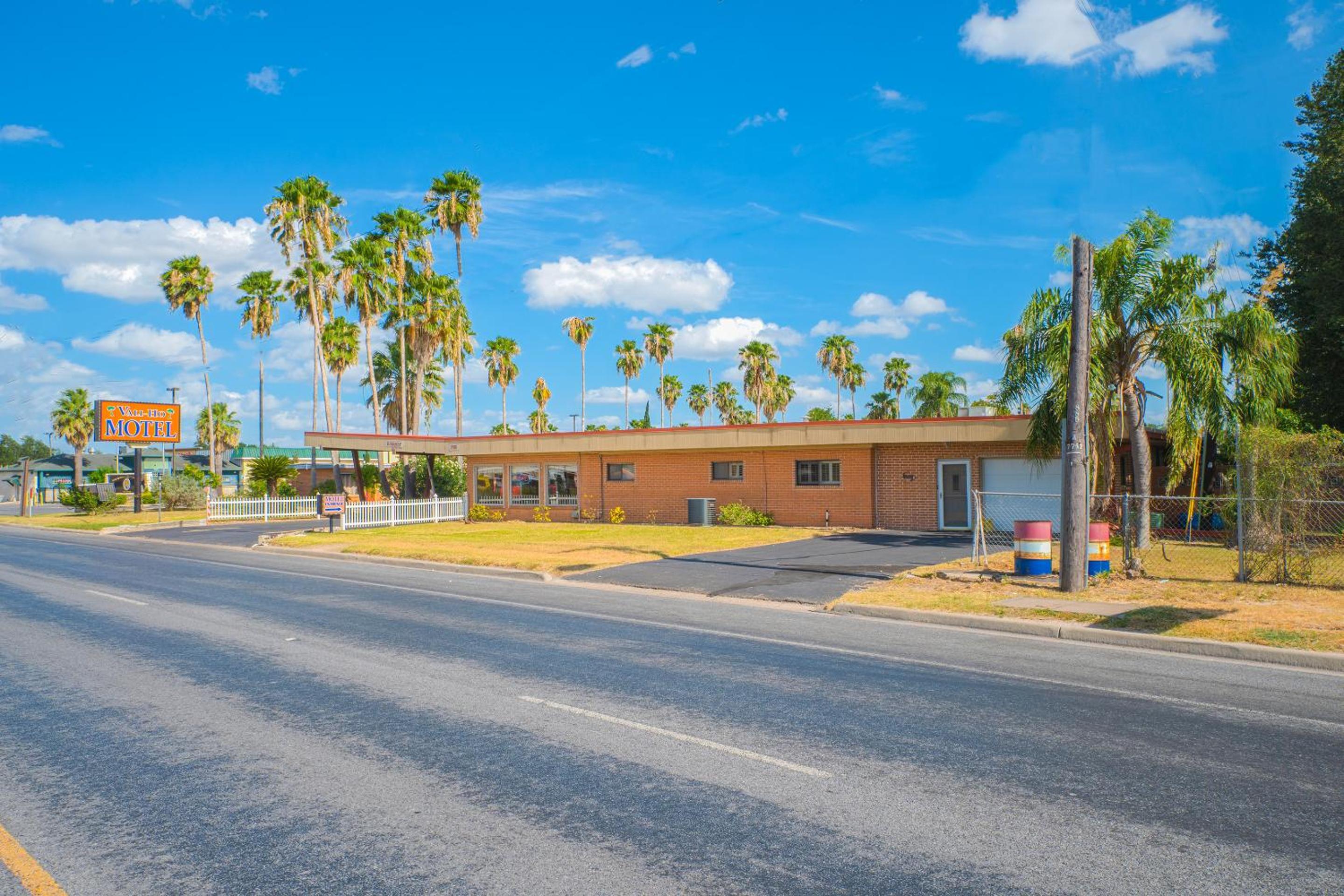 Vali Ho Motel By OYO Weslaco Mercedes view 3