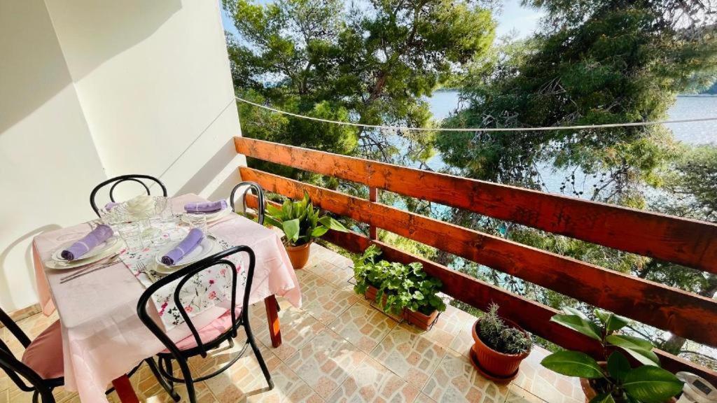 Photo 44
