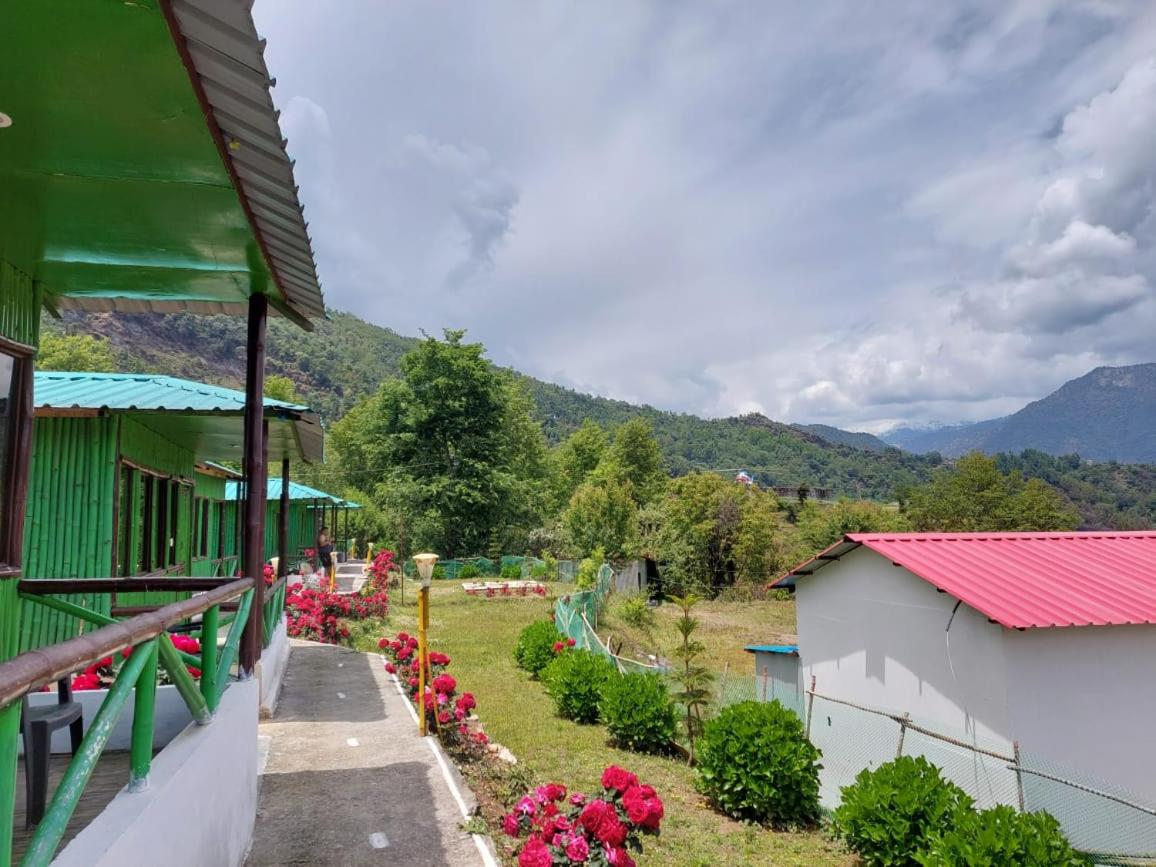 Moonline Resort