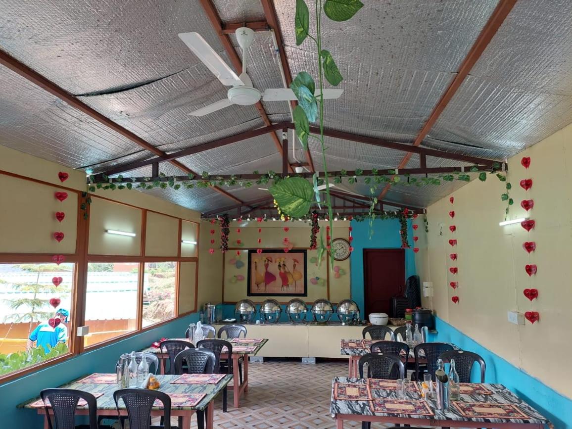 Moonline Resort