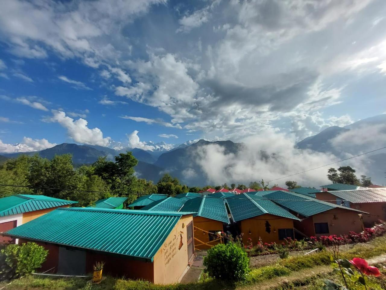 Moonline Resort