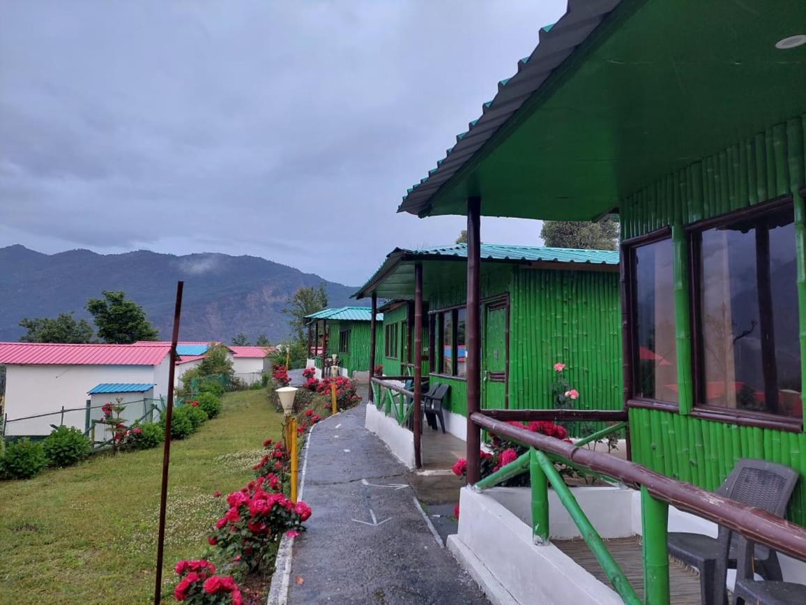 Moonline Resort