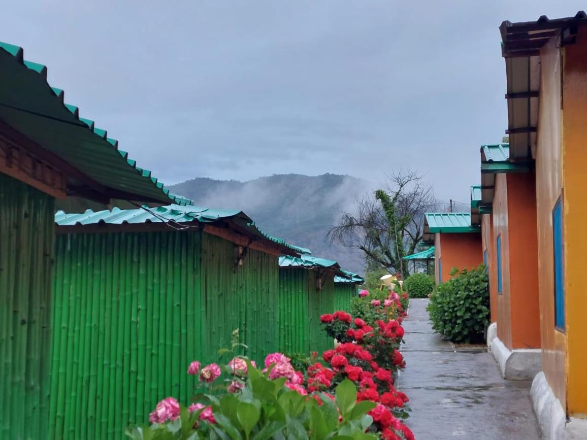 Moonline Resort