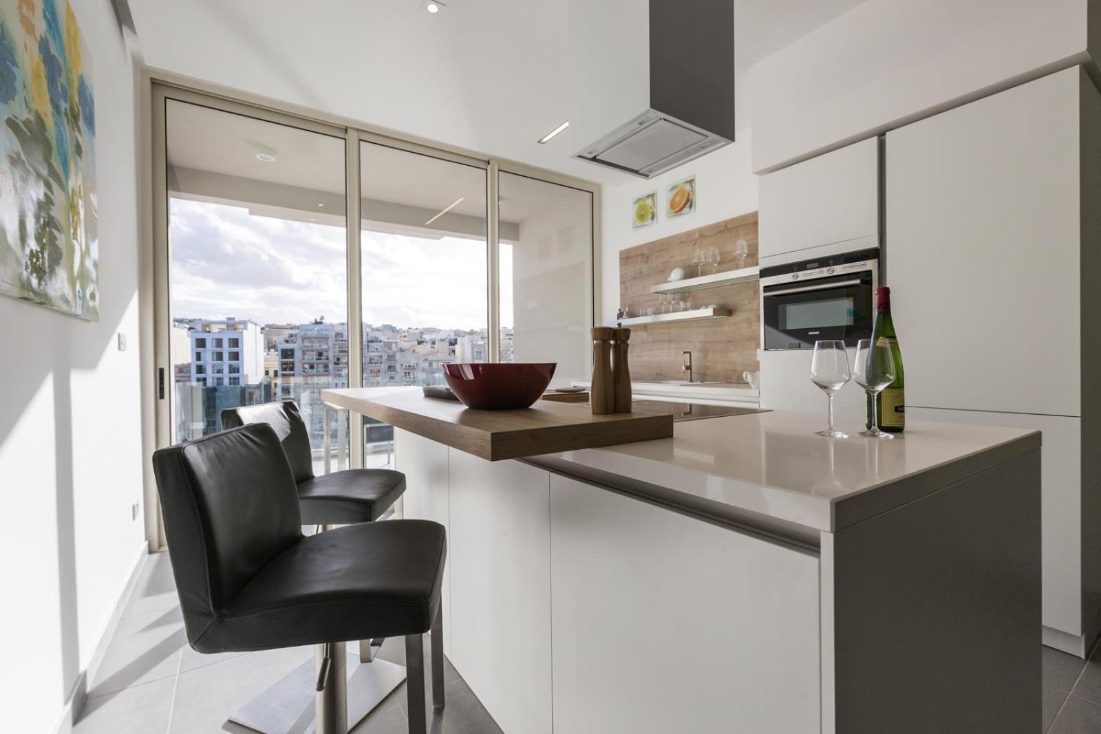 Splendid Seaside Retreat on Spinola Bay photo 3
