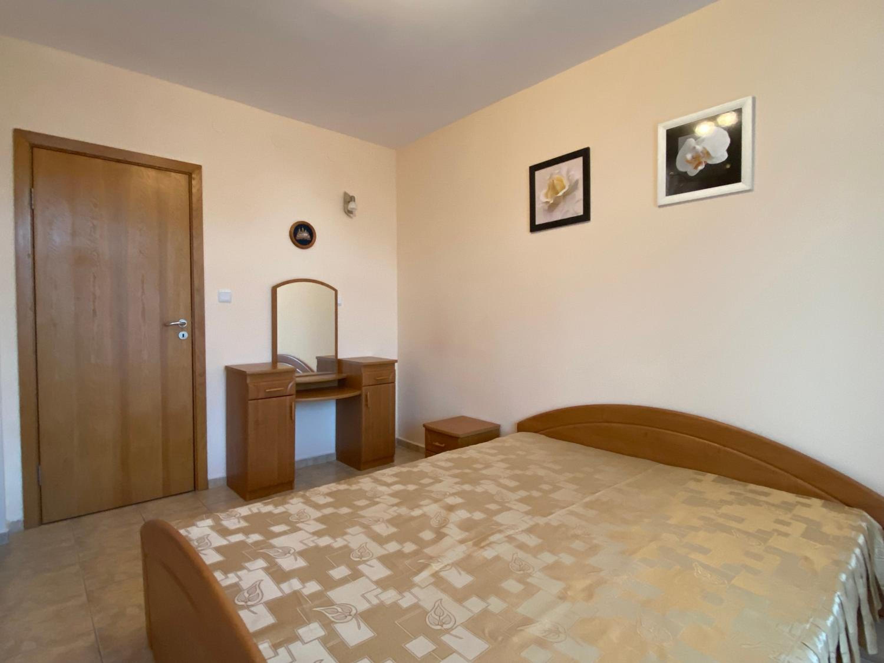 ANITA A21 Large Apartment Sunny Beach