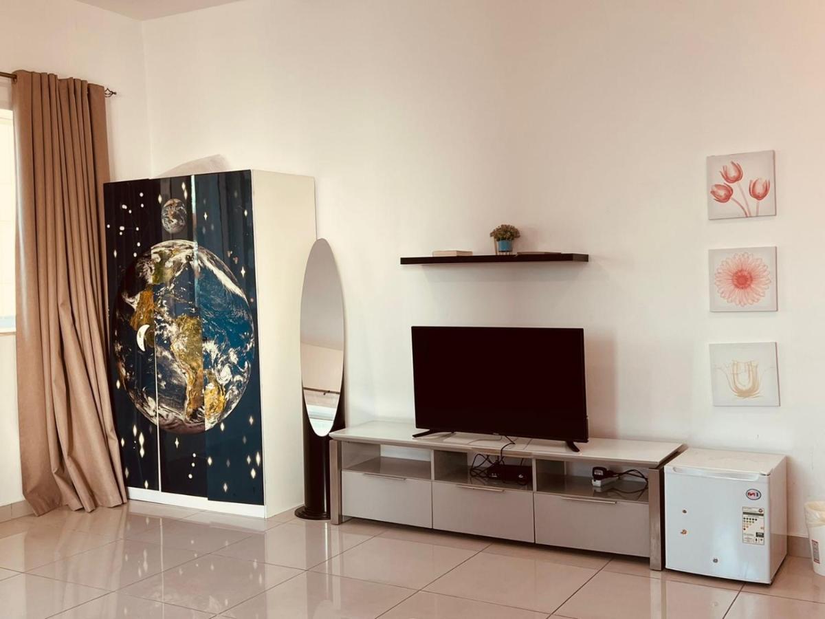 Entire private self catered sea view Apartments marina