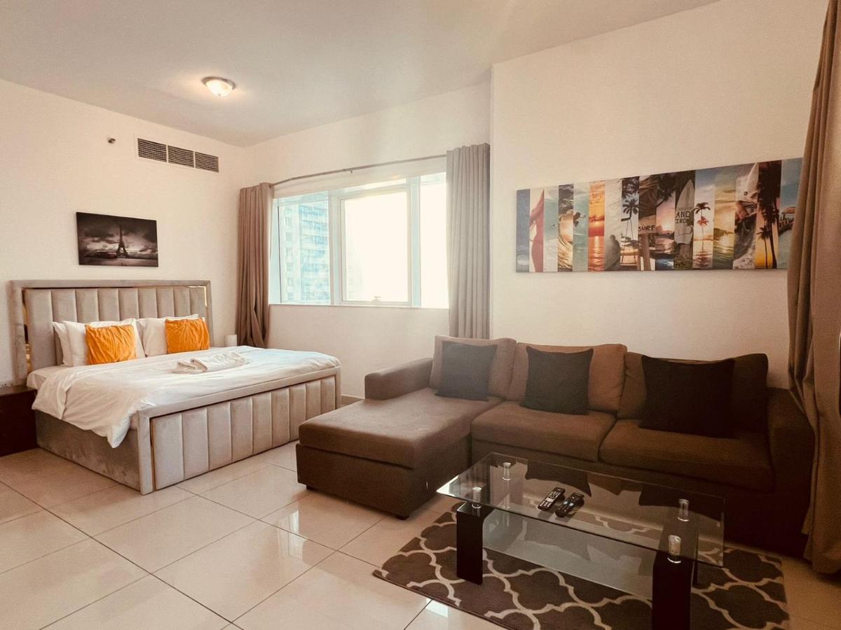 Entire private self catered sea view Apartments marina